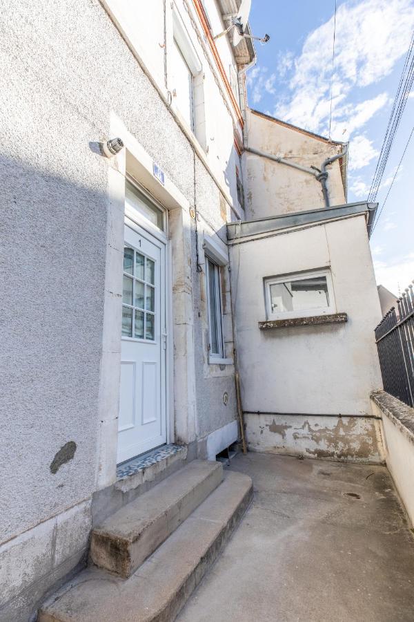 Cosy T2 Renove, Proche Centre-Ville-Fibre/Netflix Монлюсон Екстер'єр фото