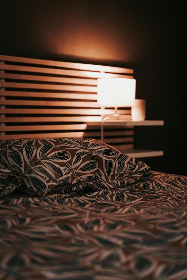 Cosy T2 Renove, Proche Centre-Ville-Fibre/Netflix Монлюсон Екстер'єр фото